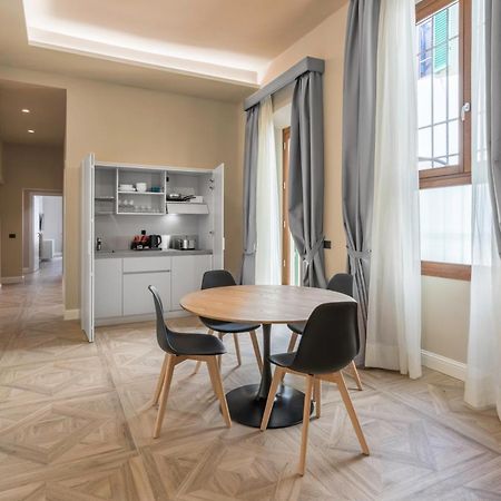 Hotel Adamas Floransa Dış mekan fotoğraf