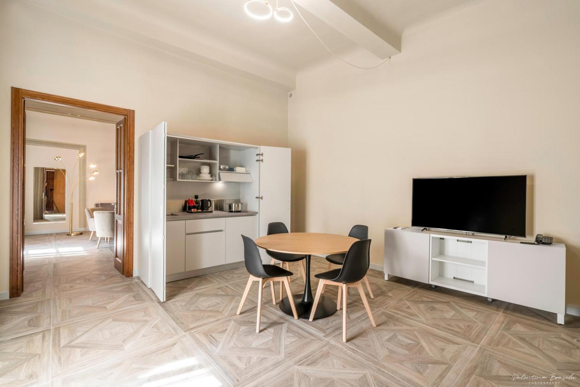 Hotel Adamas Floransa Dış mekan fotoğraf